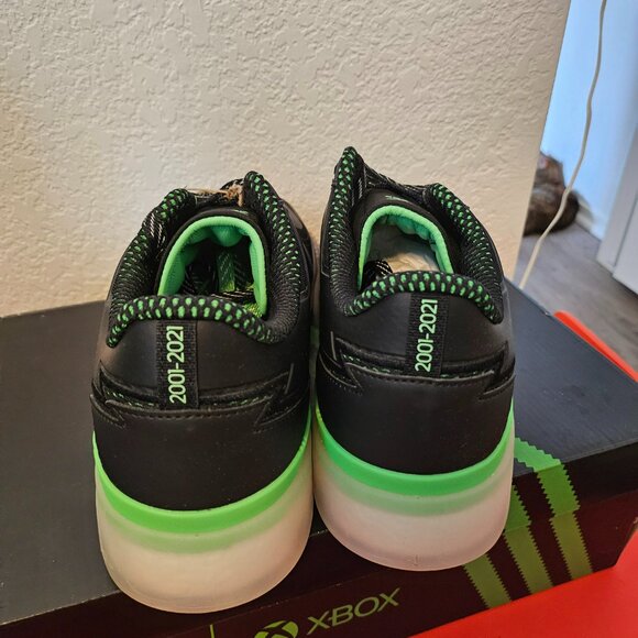 adidas gazelle silver green womens adidas x XBOX - Forum Tech Boost